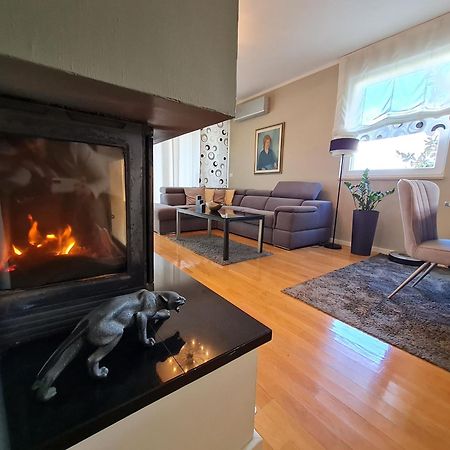 Holiday Home Drago ザダル エクステリア 写真